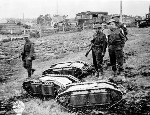 781px-Mini-tanks-p012953