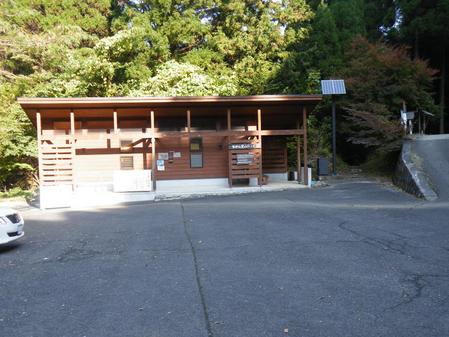 神原登山口駐車場.JPG