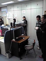 １