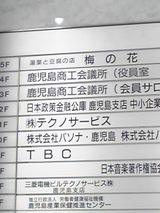 １