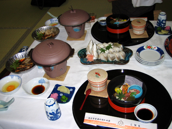 高知県「三翠園(さんすいえん)」にて皿鉢(さわち)料理を食す!