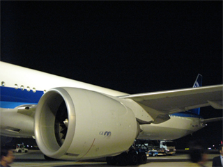 ANA������-��������NH1282�ء� 