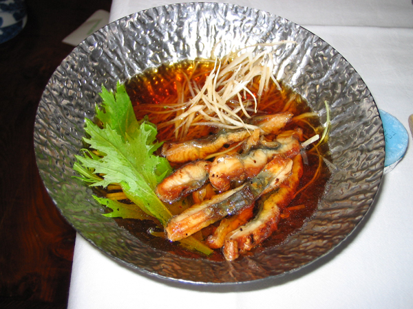 高知県「三翠園(さんすいえん)」にて皿鉢(さわち)料理を食す!
