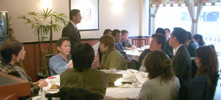 05_11_28_昼食会