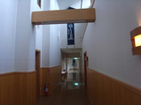 „手白澤温泉の館内 床暖房で快適な空間"