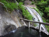 八丁湯の滝の露天風呂