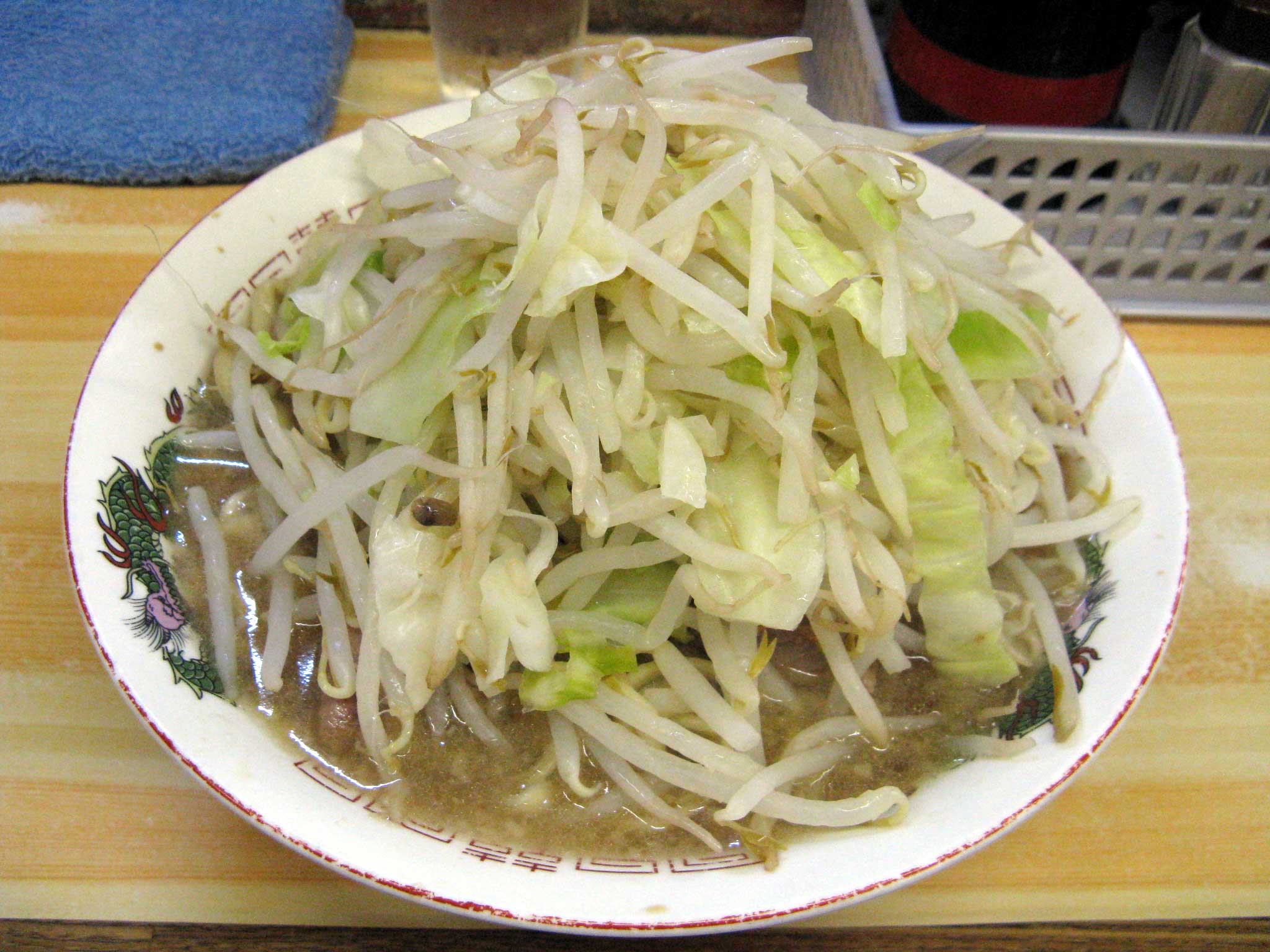ラーメン二郎(小ラーメン 野菜W 700円)@品川