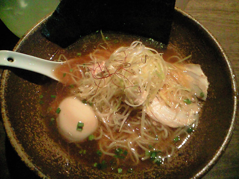 でめきん
