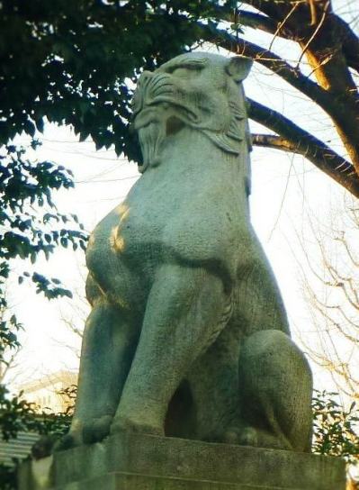 靖国神社の狛犬