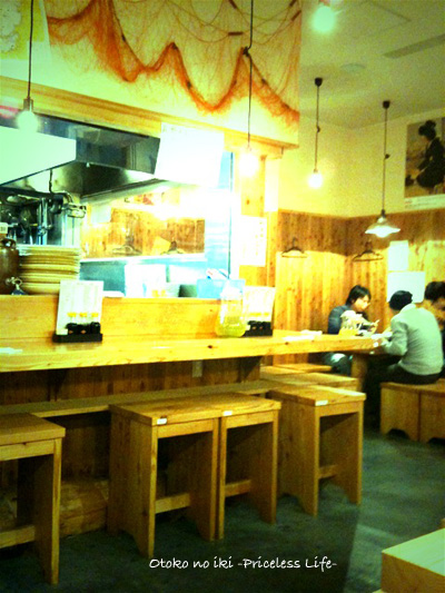 1111-4店内