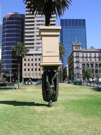 09.Upside down sculpture(�դ���Ƽ����