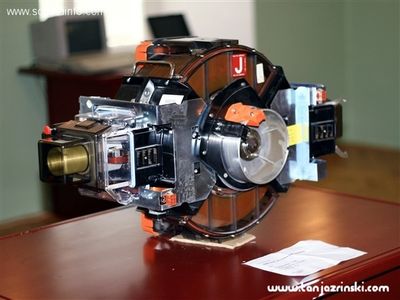 20ǯ����1GB��HDD�Ϥ����礭��01