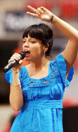 LilyAllenPA0107_268x450.jpg