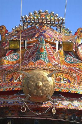 パキスタンのデコトラ10