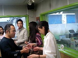 06042302