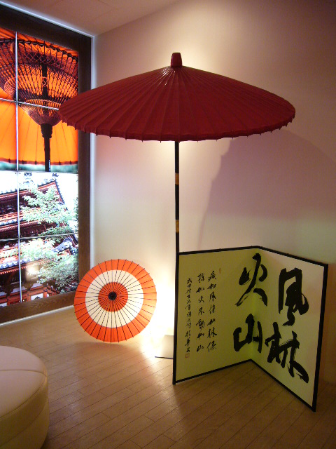 杏屋コザ店のレジフロア