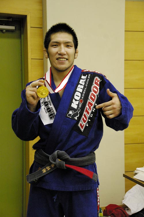 5.5 佐々 幸範選手がシセロ・コスタに勝利！！ | LUTADOR FIGHT CO