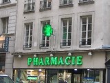 パリの薬屋さん