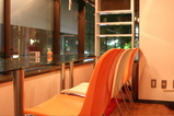 MOEMA 店内椅子