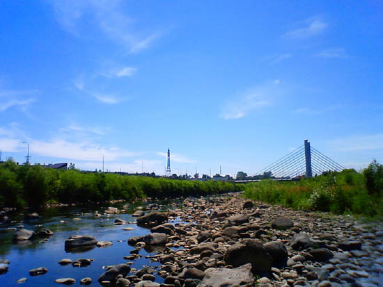 豊平川とミュンヘン大橋