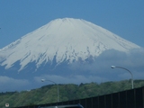朝5時半起きですよぉ~ 睡眠時間3時間!ねみー!