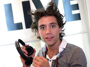 ������LIV��