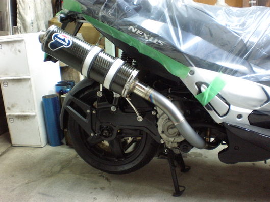 ジレラ　ネクサス２５０ｉｅ　ワンオフマフラー②