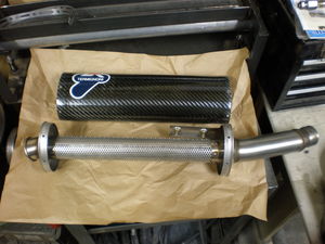 テルミニョーニ　カーボンオーバルサイレンサー