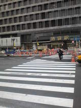 池袋駅西口横断歩道