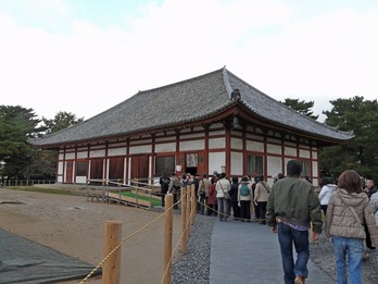 仮金堂 2