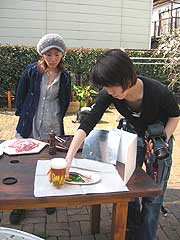 ビールを置いて