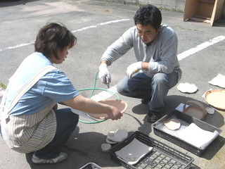 Ran×2Club陶芸釉薬かけ1