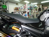 zzr1400シート加工側面