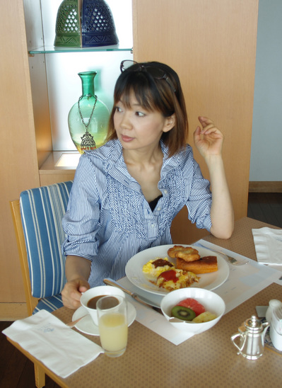 朝食