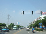 中国　電線がない道路.jpg