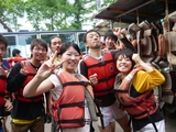 ライフジャケットを着て