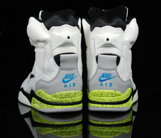 nike-air-command-force-neon-8