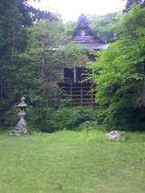 �����