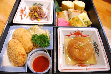 松花堂弁当