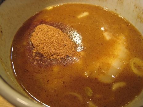 つけ麺翼~つばさ~200811魚粉投入