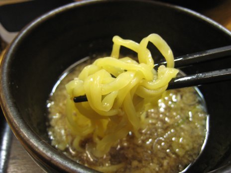 旬麺しろ八(新宿御苑前)麺