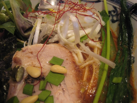 瀬佐味亭2008金のタンタン麺