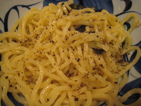 めん徳二代目つじ田200811黒七味投入