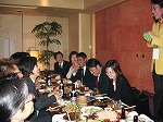 盛り上がる交流会
