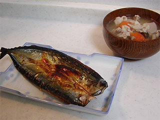 秋刀魚と豚汁