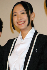 羽織袴姿の新垣結衣