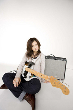 090609_YUI_01