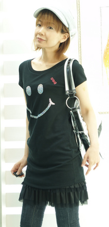 3 COOLAのニコちゃんTシャツ ¥9975
