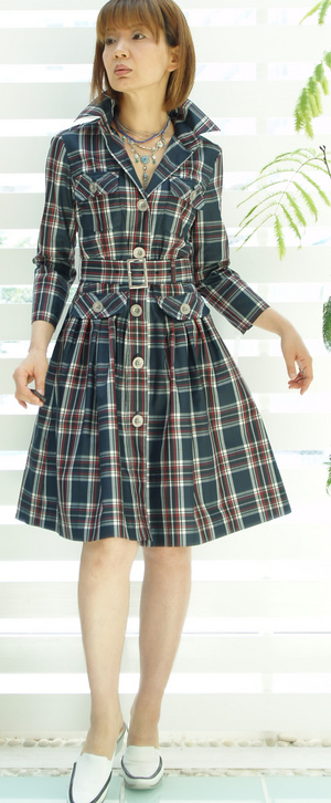 83301 ¥30450 チェックブラウス