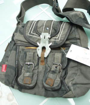 meisai 8900円